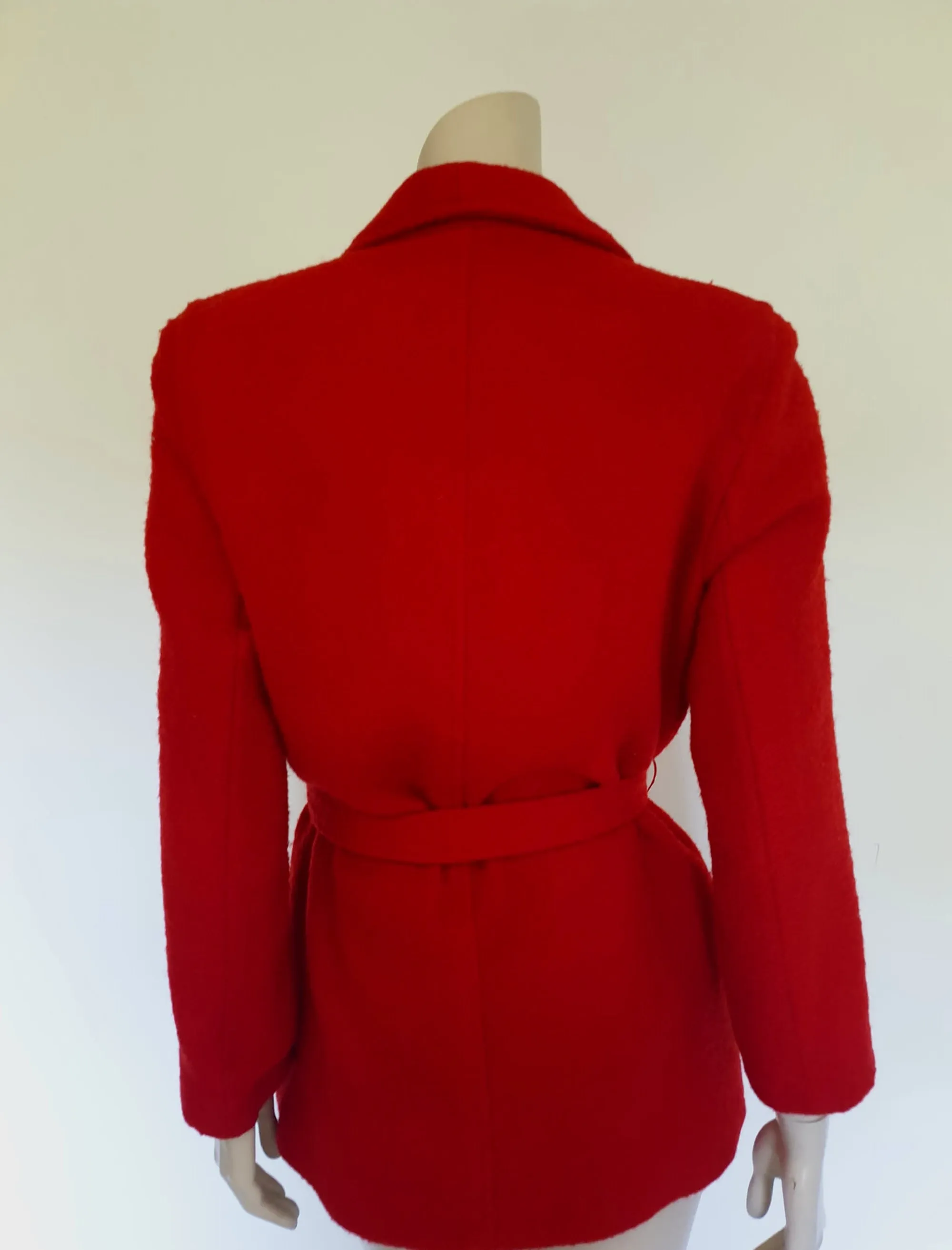 1970s Red Jacket With Tie by Sportscraft - S