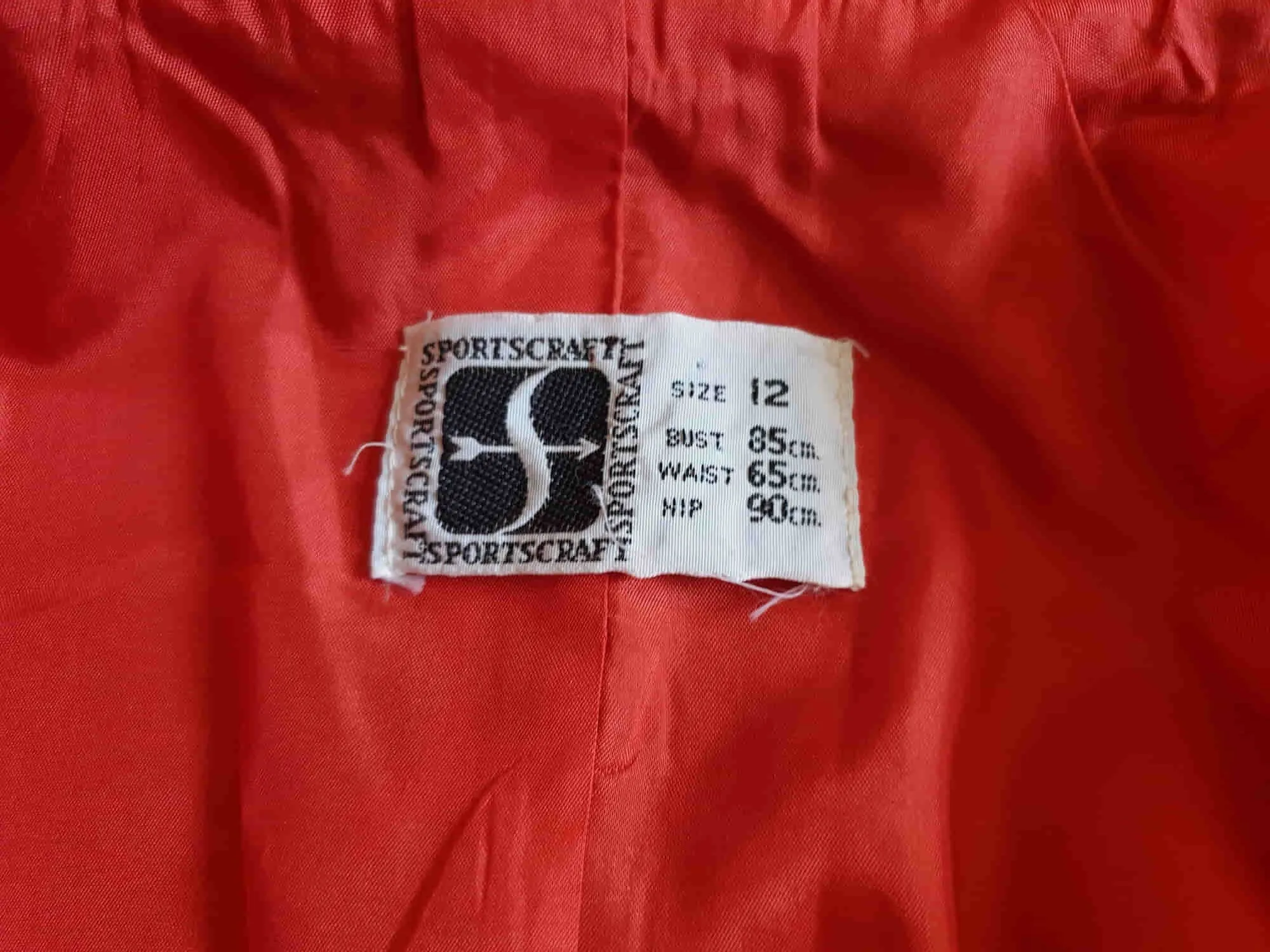 1970s Red Jacket With Tie by Sportscraft - S