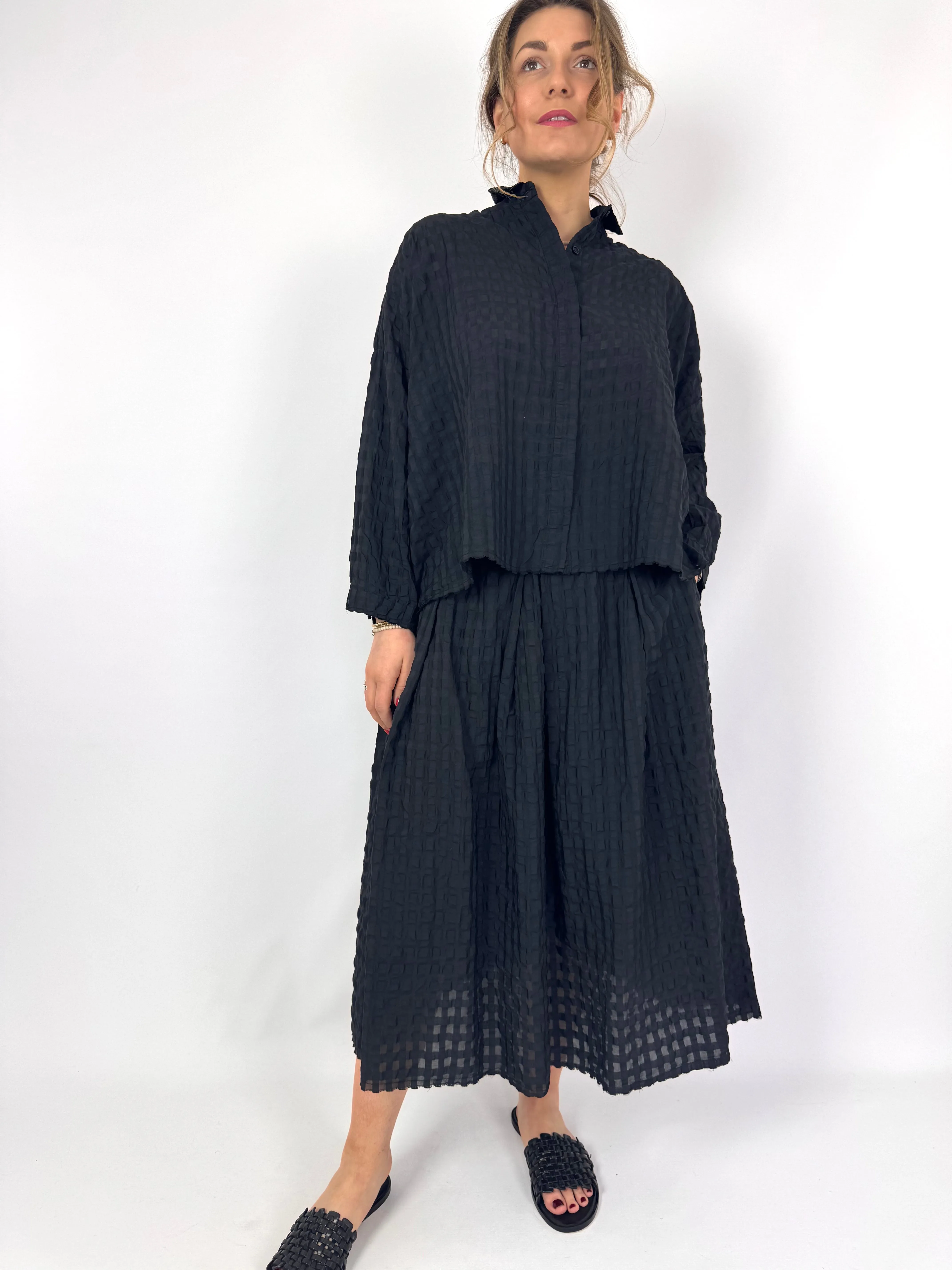 Aequamente 140 Shirt Black