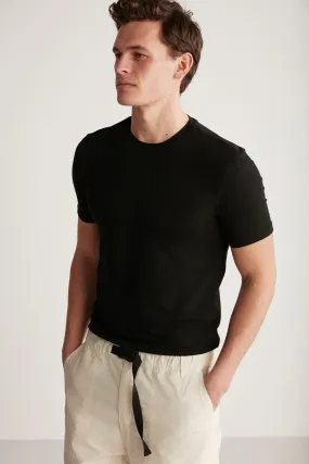 Chad Men Slim Fit Ultra Flexible Black T-shirt