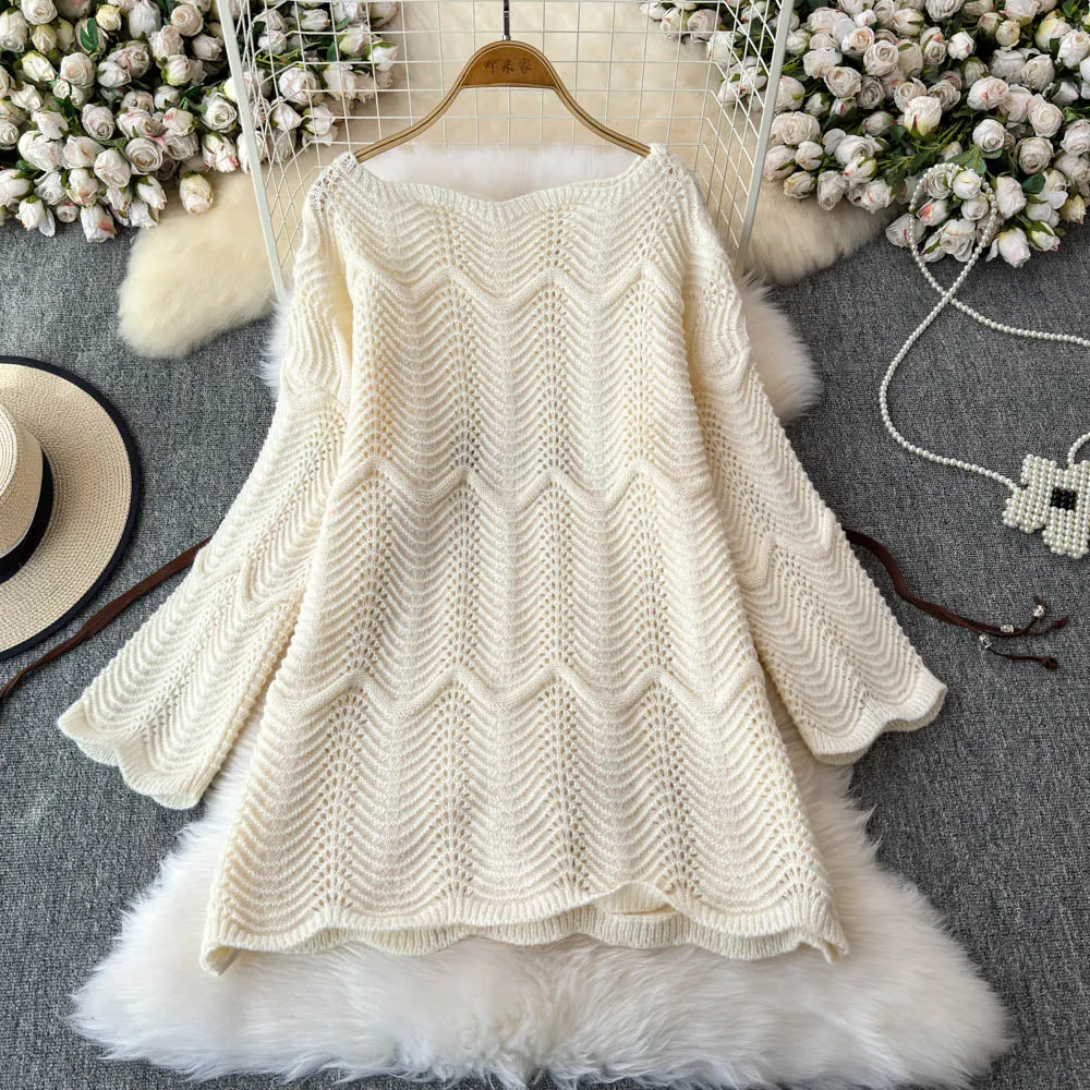 Hollowed Wave Knitwear with Lace-up Belt