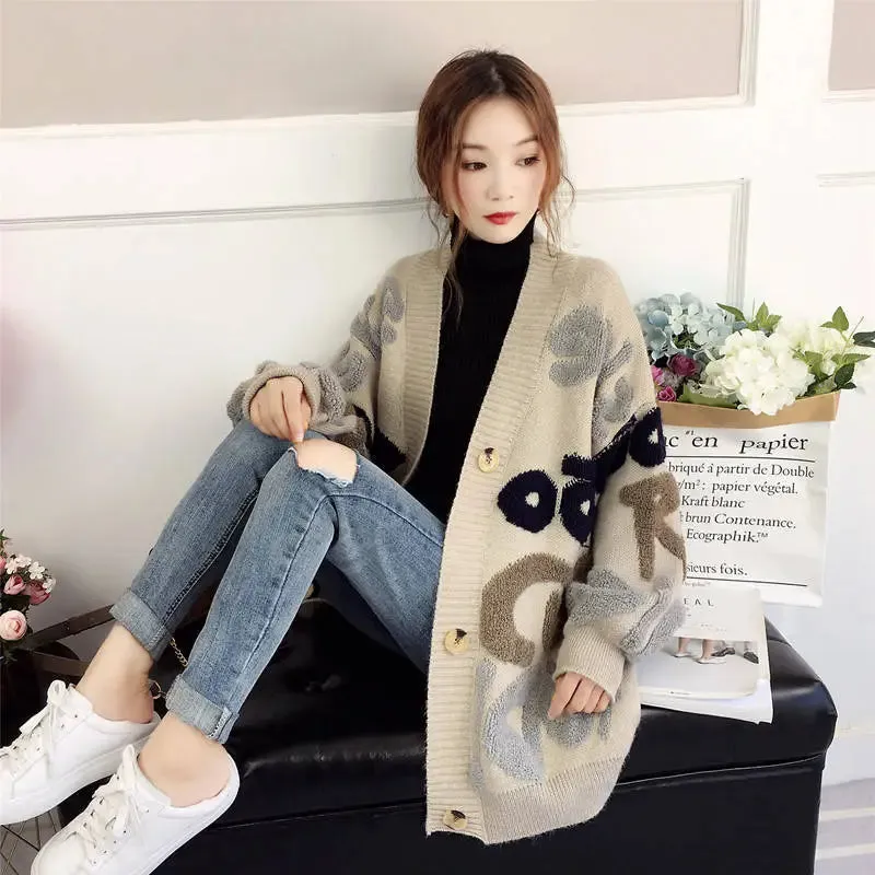 Slouchy Style Women's Cardigan – Loose Fit, Korean-Inspired Autumn and Winter 2024 New Style Outerwear Knitted Jacket in Medium Length