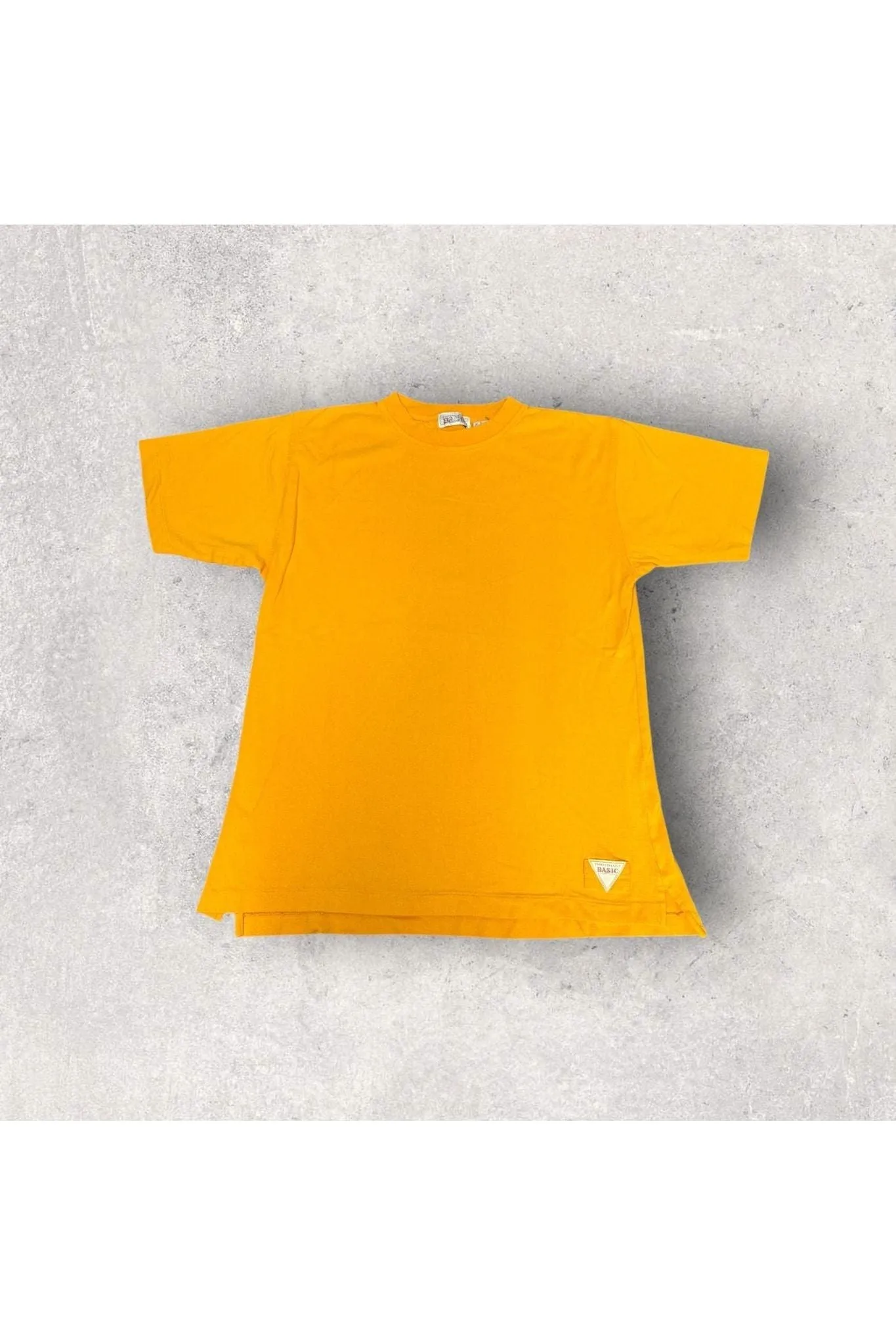 Vintage Independently Basic Tee- L