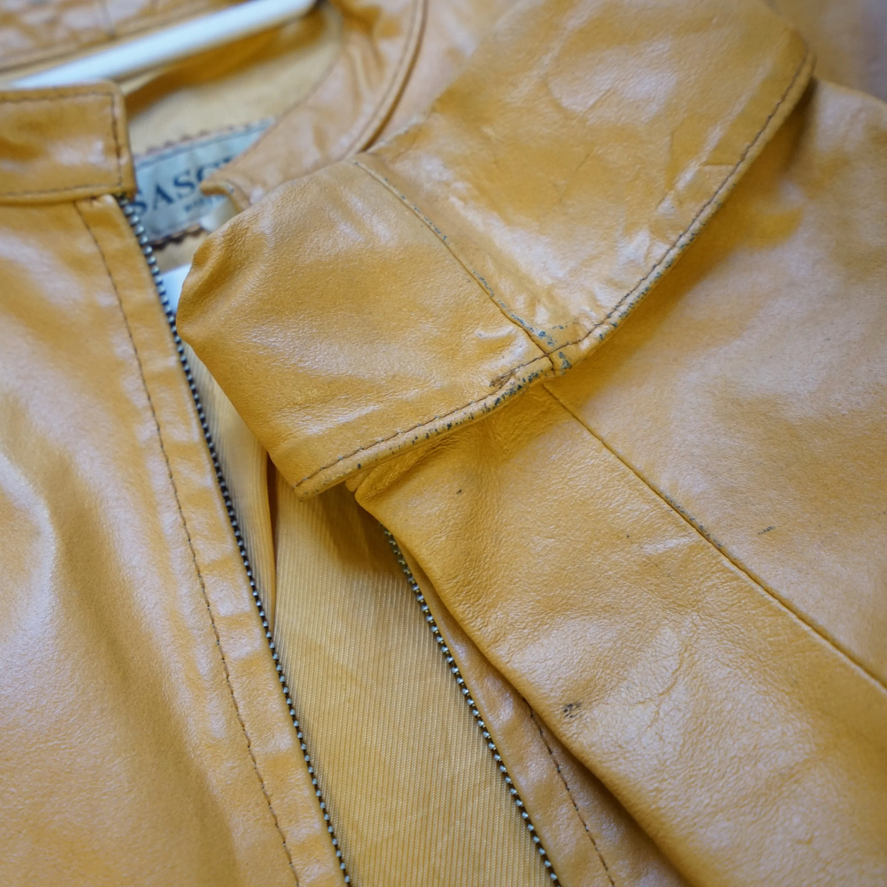 Vintage leather jacket Size L yellow